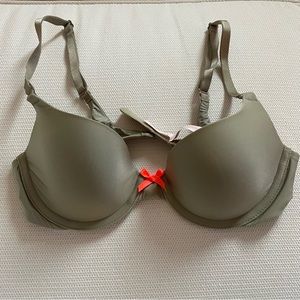 Victoria Secret Demi Bra